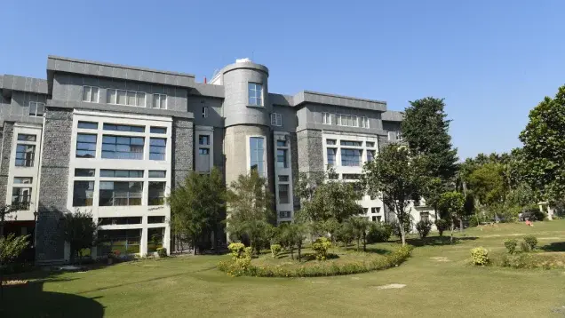 Campus facilities photo (unvalidated)